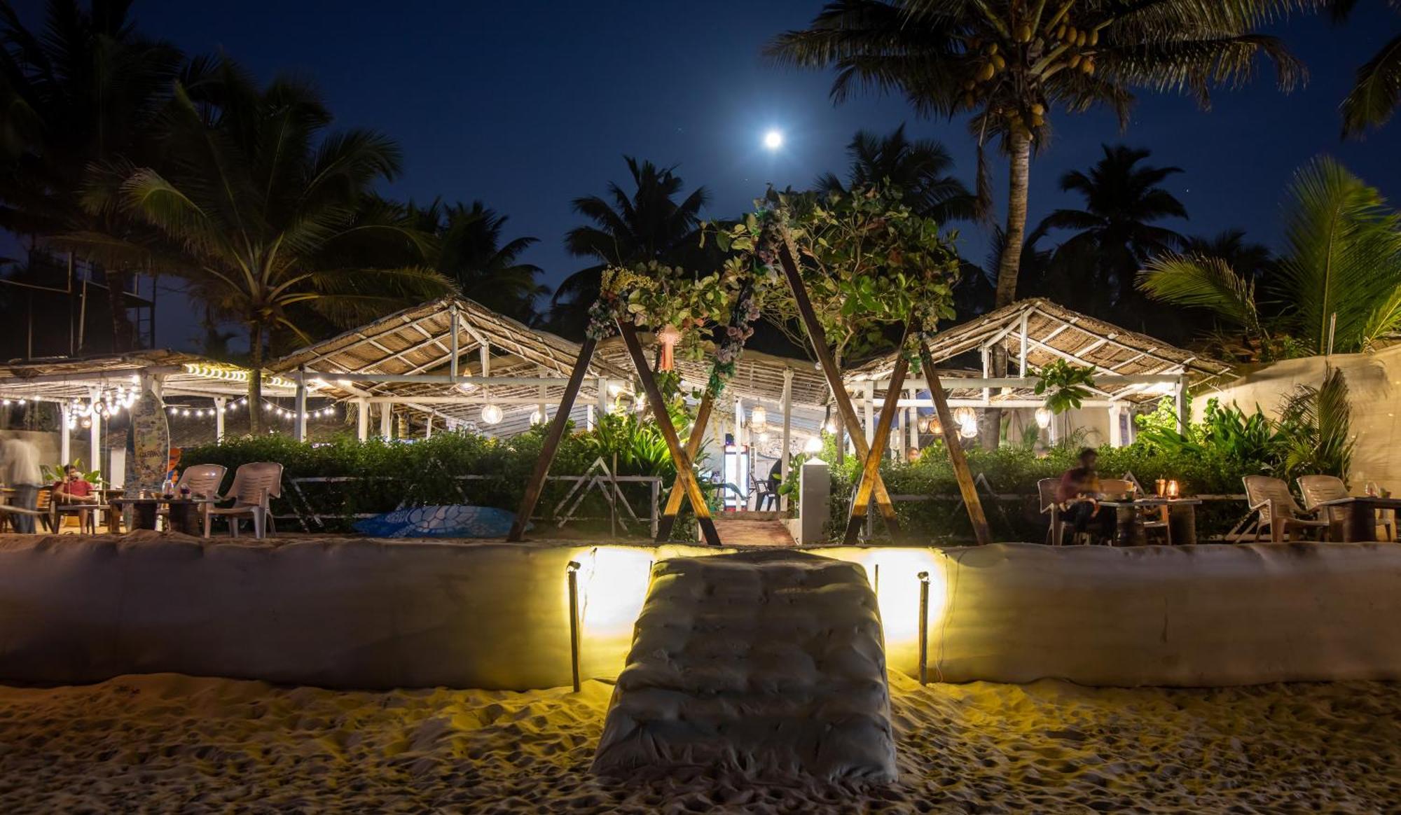 Sunset Cafe Beach Stay 고카르나 외부 사진